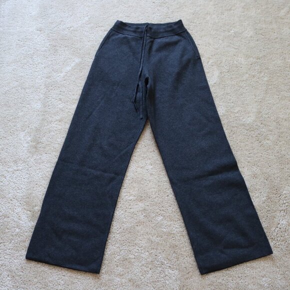 Uniqlo Dark Gray Women's Pants - Picture 1 of 6